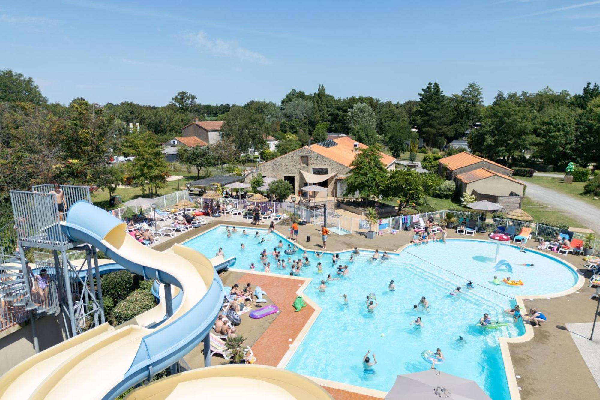 Camping Rcn La Ferme Du Latois Coëx Exterior foto