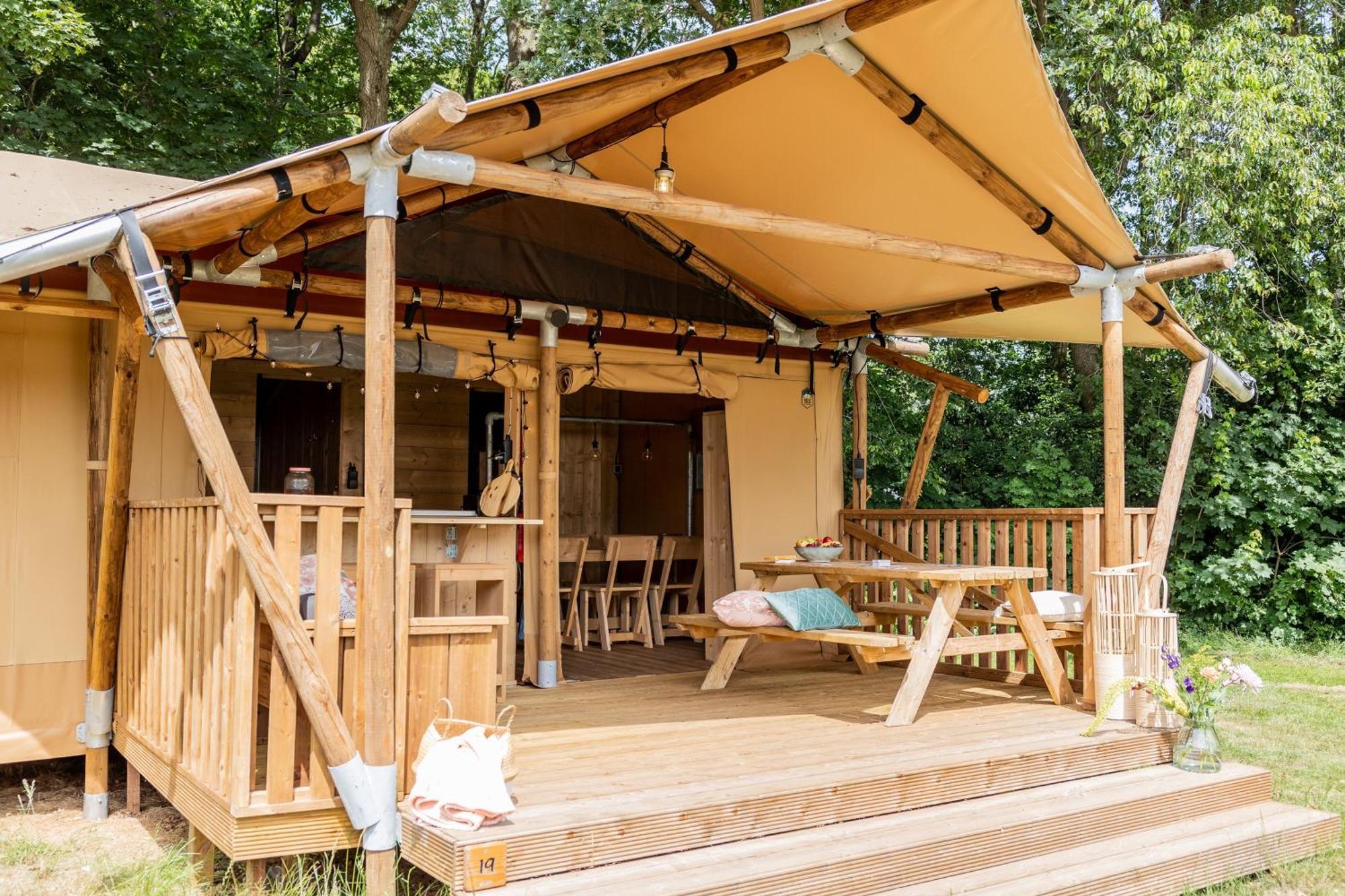 Camping Rcn La Ferme Du Latois Coëx Habitación foto